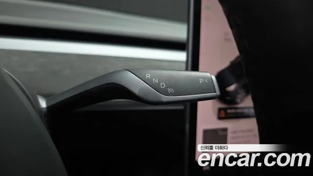 Tesla Model Y 2022 thumb 8