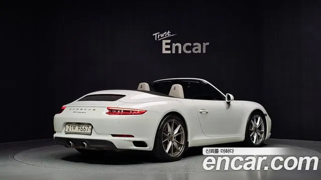 Porsche 911 2017 thumb 2