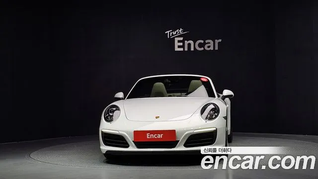 Porsche 911 2017 thumb 3