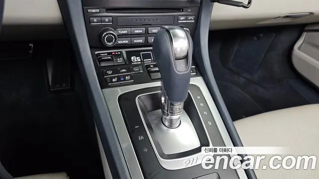 Porsche 911 2017 thumb 9