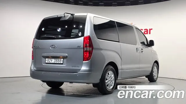 Hyundai Starex 2020 thumb 2