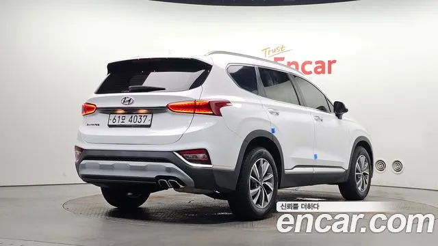 Hyundai Santa Fe 2019 thumb 2
