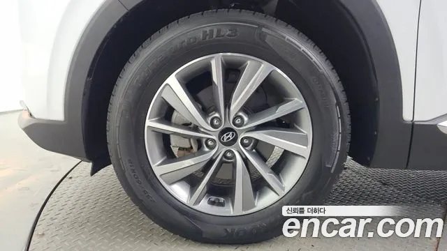 Hyundai Santa Fe 2019 thumb 5