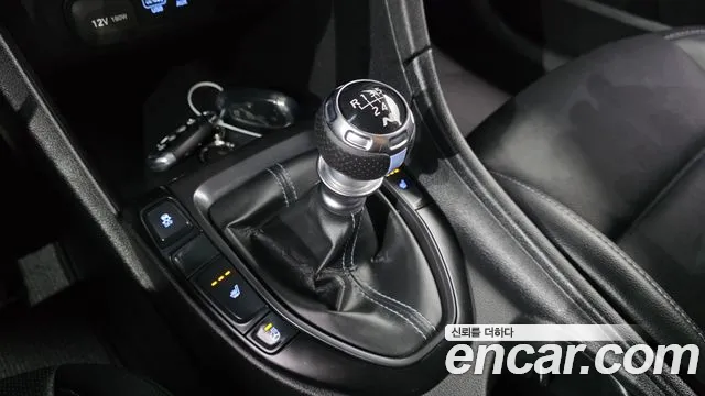 Hyundai Veloster 2019 thumb 9