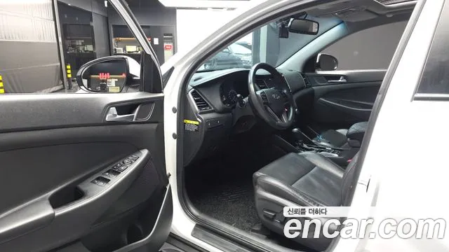 Hyundai Tucson 2015 thumb 10