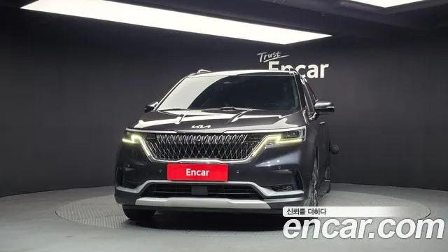 Kia Carnival 2022 thumb 3