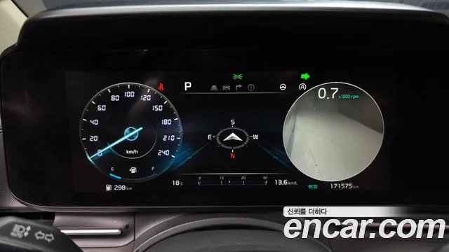 Kia Carnival 2022 thumb 8