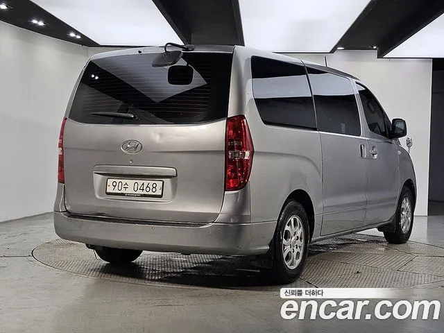 Hyundai Starex 2015 thumb 4