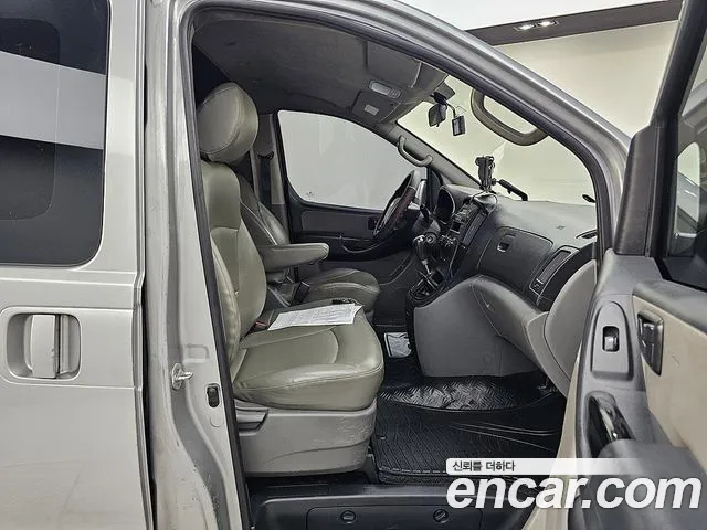 Hyundai Starex 2015 thumb 5
