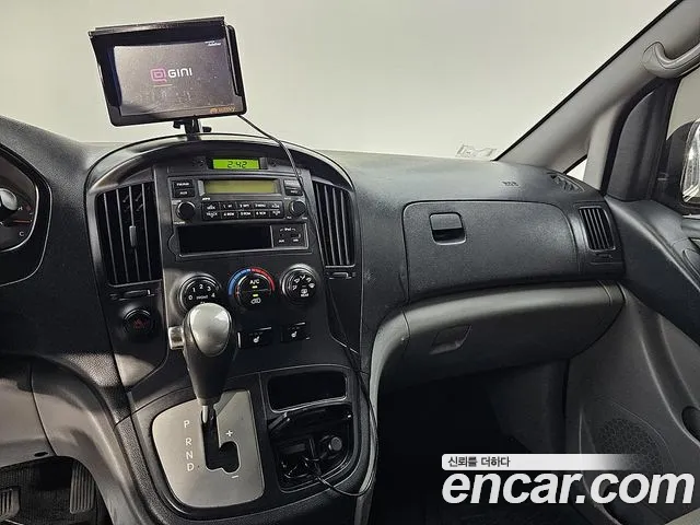 Hyundai Starex 2015 thumb 8