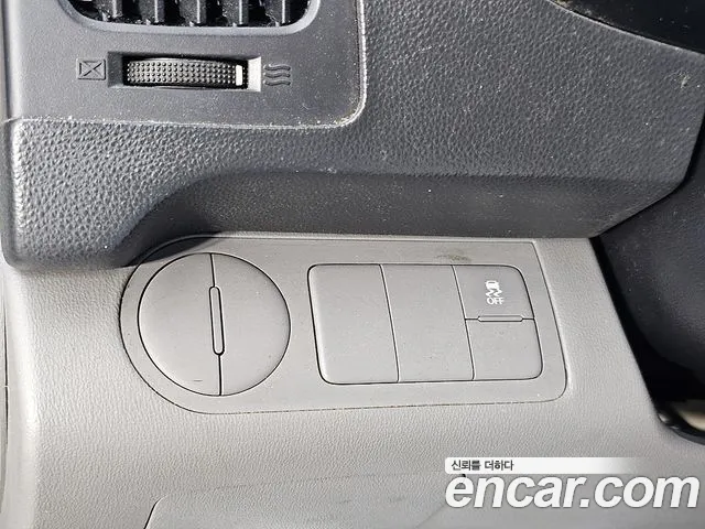 Hyundai Starex 2015 thumb 10
