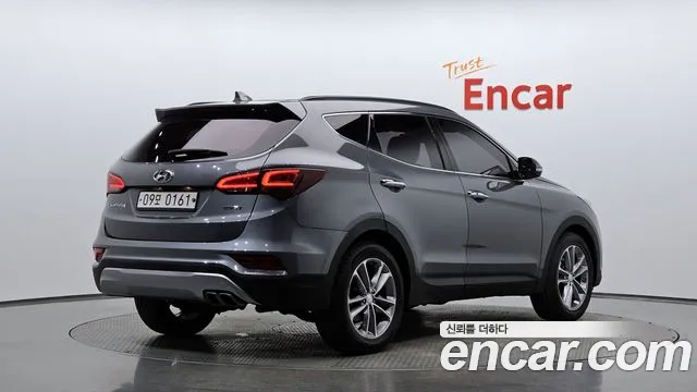 Hyundai Santa Fe 2017 thumb 2
