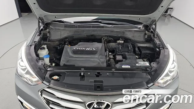 Hyundai Santa Fe 2017 thumb 6