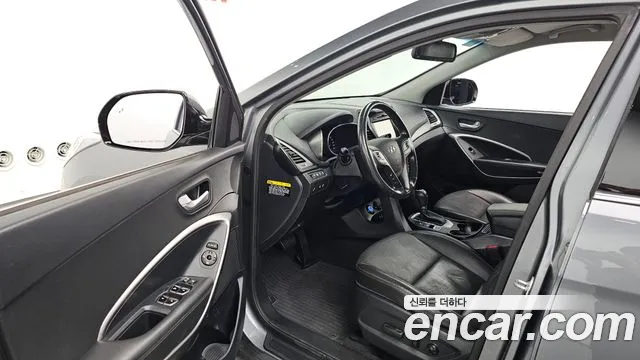 Hyundai Santa Fe 2017 thumb 10