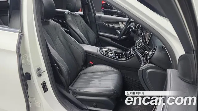 Mercedes-Benz E-Класс 2019 thumb 11