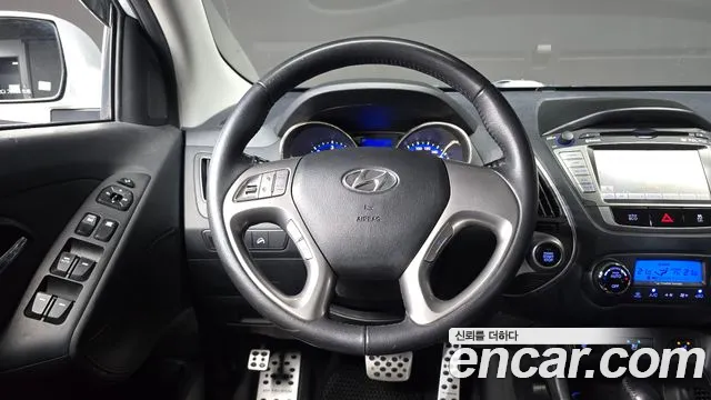 Hyundai Tucson 2011 thumb 12