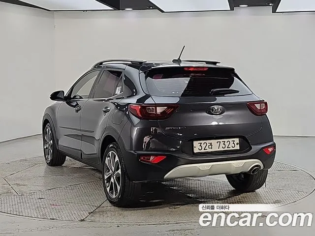 Kia Stonic 2017 thumb 3