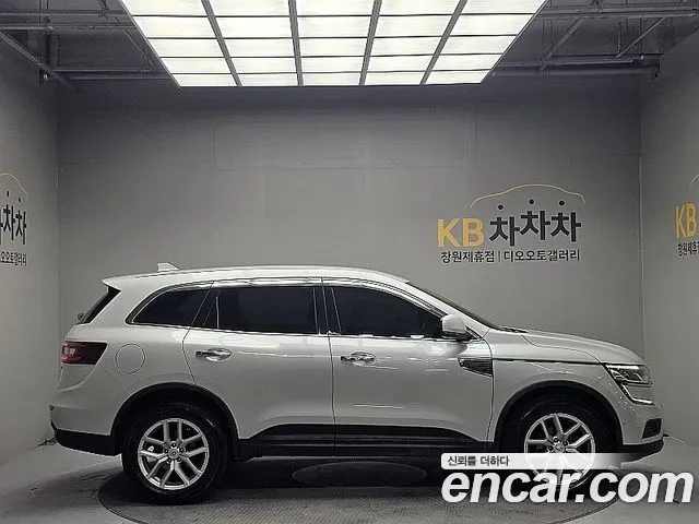 Renault-KoreaSamsung Koleos 2019 thumb 3