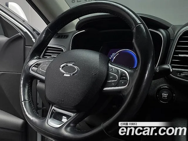 Renault-KoreaSamsung Koleos 2019 thumb 10