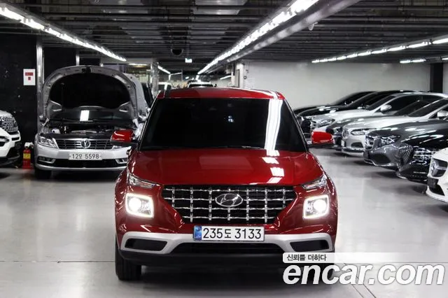 Hyundai Venue 2021 thumb 2