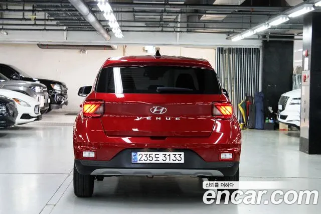 Hyundai Venue 2021 thumb 5