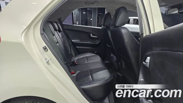 Kia Morning 2015 thumb 10