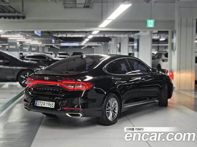 Hyundai Grandeur 2018 thumb 2