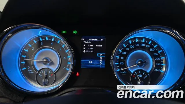 Chrysler 300C 2012 thumb 7