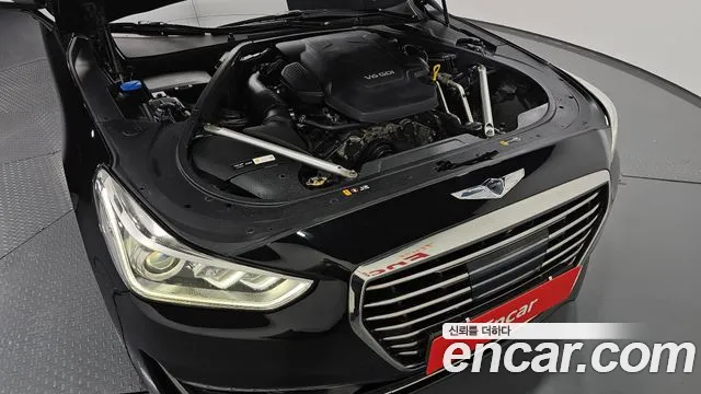 Genesis G90 2016 thumb 6