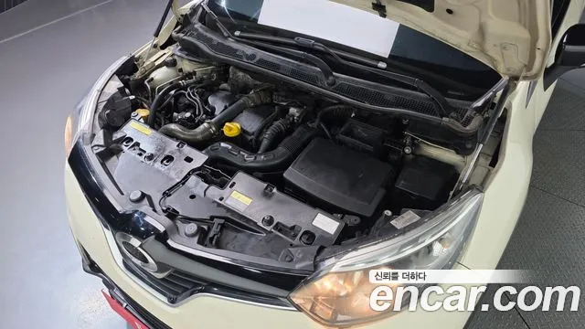 Renault-KoreaSamsung Captur 2014 thumb 6