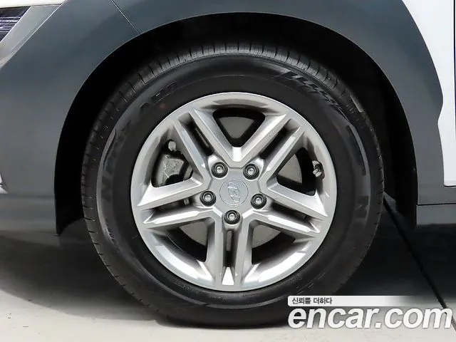 Hyundai Kona 2022 thumb 5