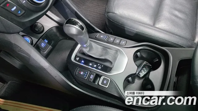 Hyundai Santa Fe 2015 thumb 8