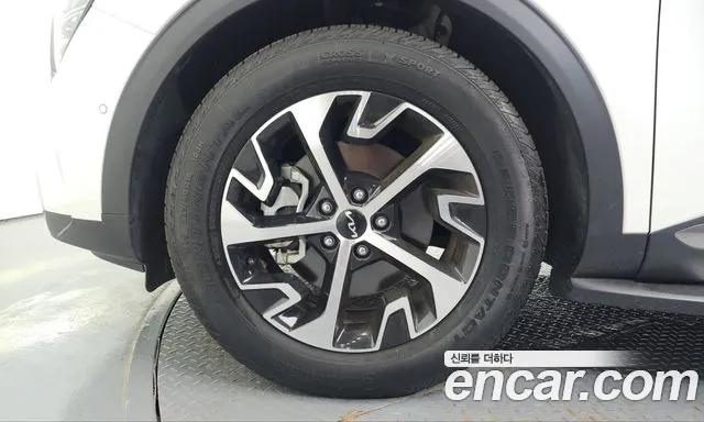 Kia Sportage 2023 thumb 5