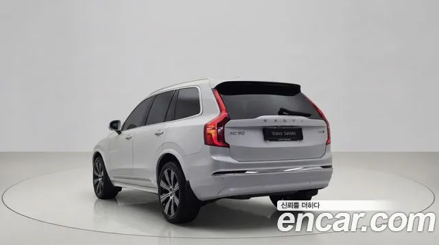 Volvo XC90 2023 thumb 3