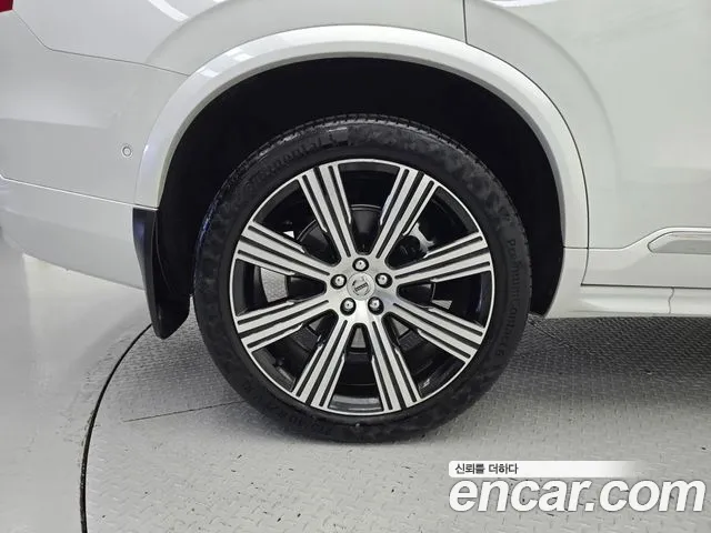 Volvo XC90 2023 thumb 5
