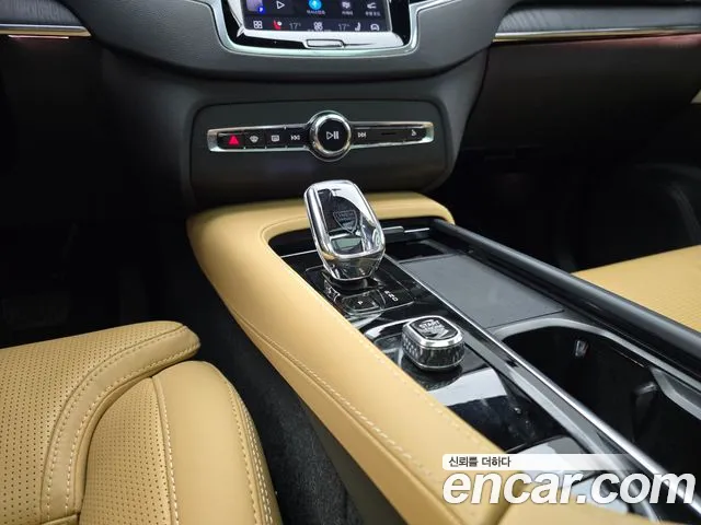 Volvo XC90 2023 thumb 9