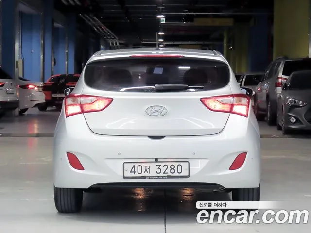 Hyundai i30 2012 thumb 4