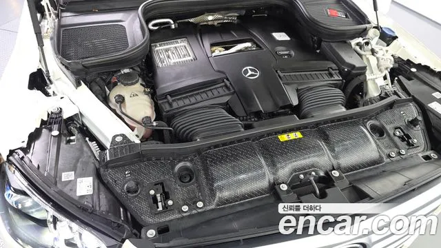Mercedes-Benz GLS 2024 thumb 6