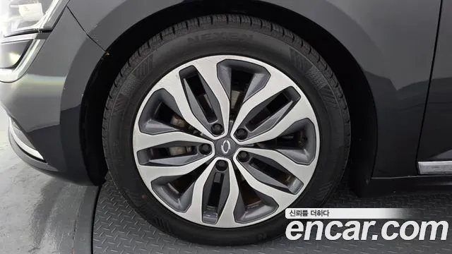 Renault-KoreaSamsung Megane 2016 thumb 5