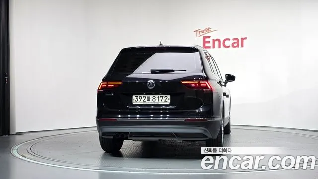 Volkswagen Tiguan 2020 thumb 3