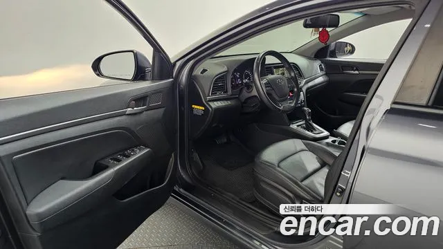 Hyundai Avante 2016 thumb 10