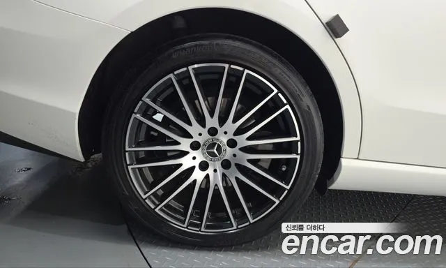 Mercedes-Benz C-Класс 2022 thumb 5