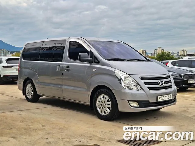 Hyundai Starex 2016 thumb 3