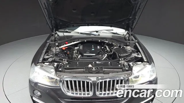 BMW X4 2015 thumb 5