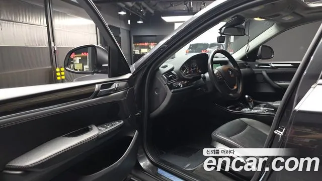 BMW X4 2015 thumb 9
