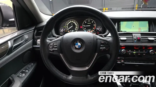 BMW X4 2015 thumb 12