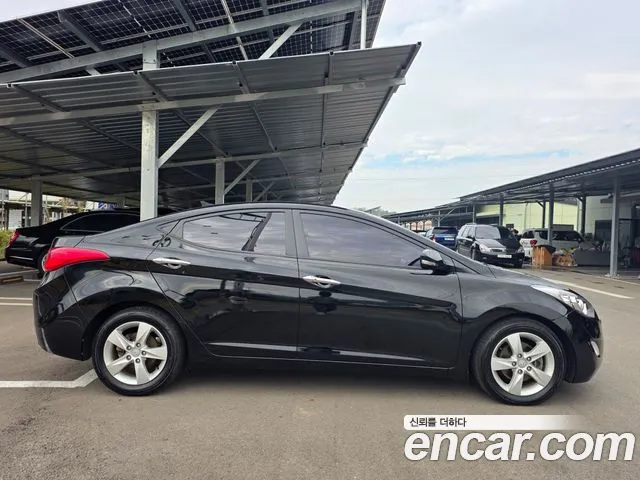 Hyundai Avante 2013 thumb 4