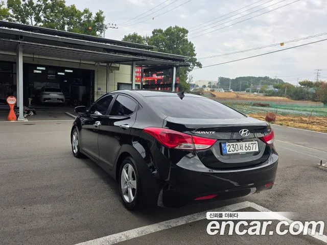 Hyundai Avante 2013 thumb 6