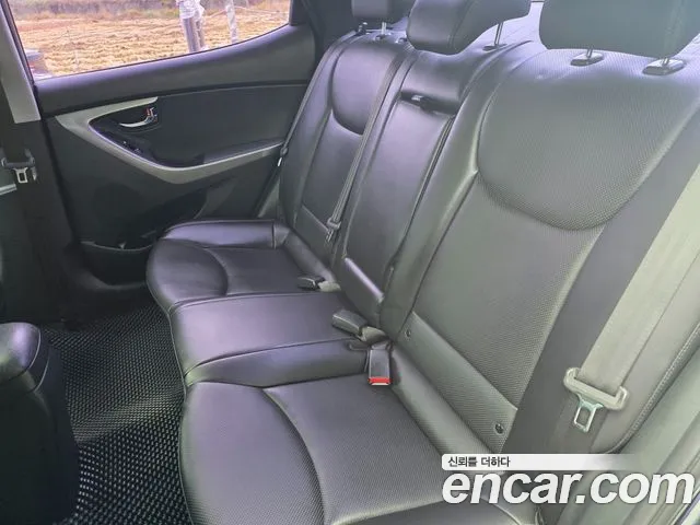 Hyundai Avante 2013 thumb 9