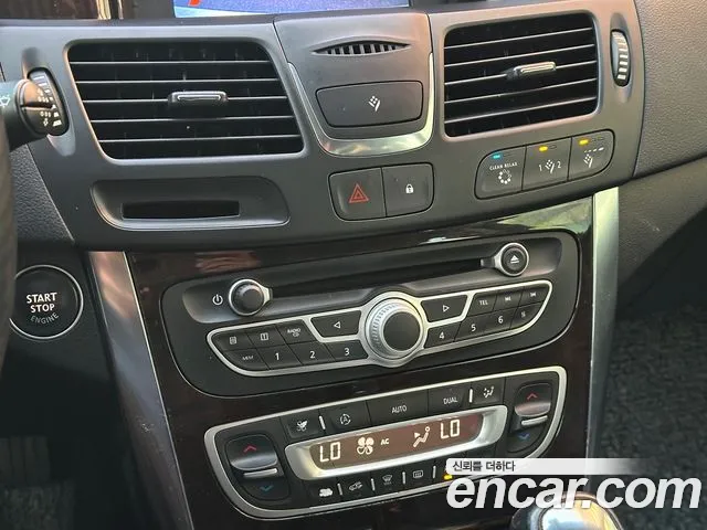 Renault-KoreaSamsung SM5 2011 thumb 10